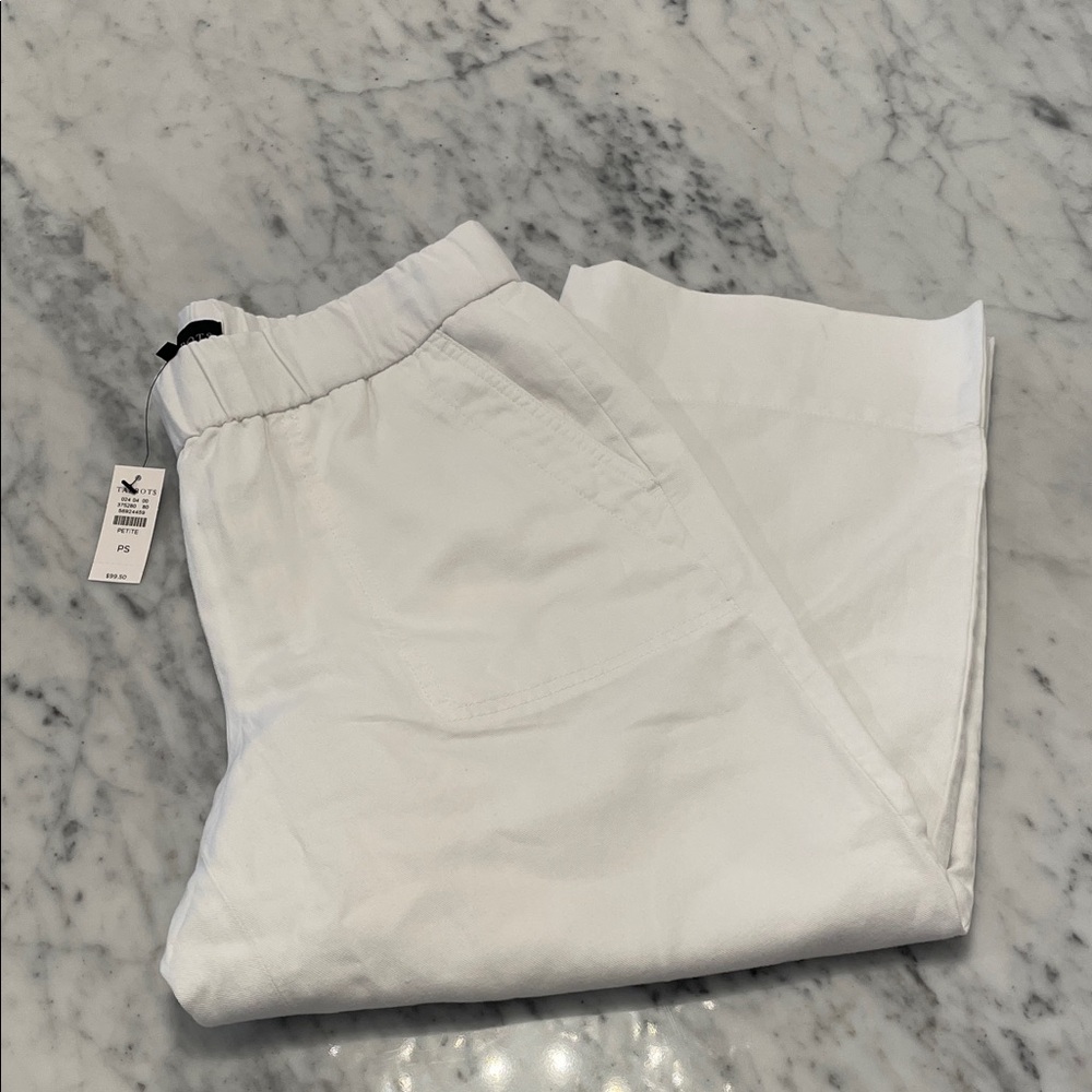 Talbots White cargo style pants 
Size: PS